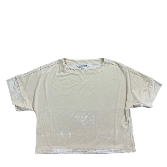 Cupcakes and Cashmere Mikaela Velvet Top in Birch White - Picture 4 of 12